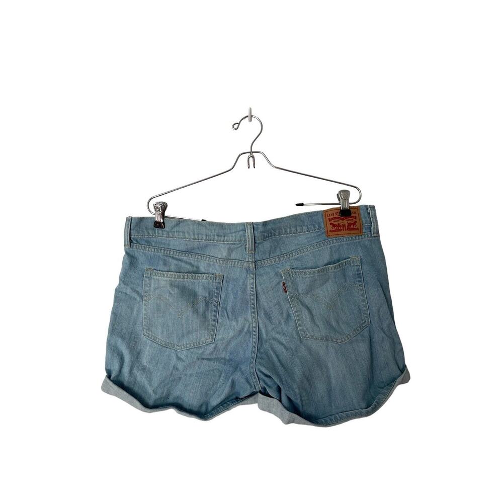 Levi's womens size 33 lightwash denim cuffed jeans shorts